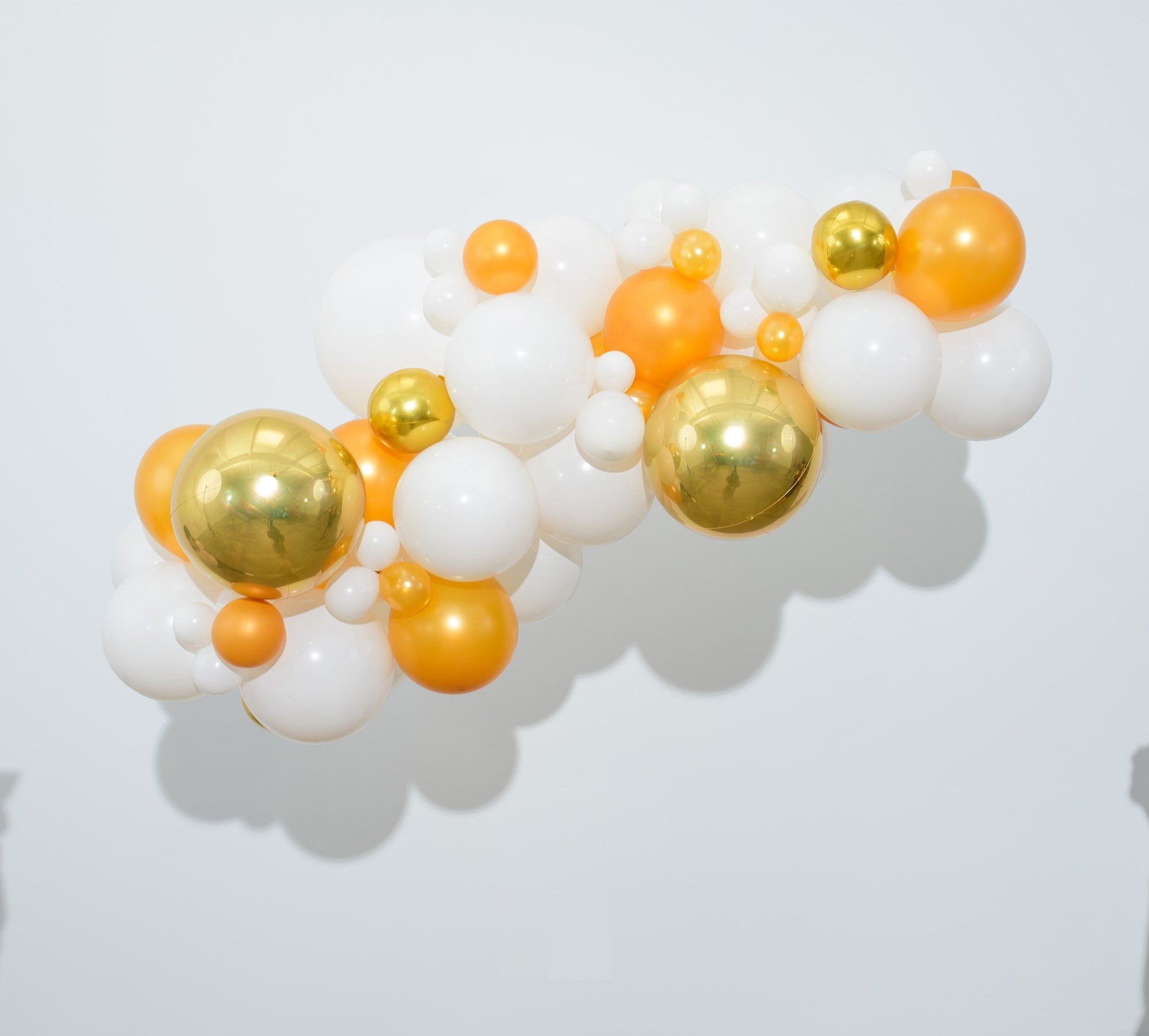 white-and-gold-garland-02